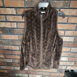 Kim rogers fuzzy brown vest